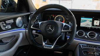 MERCEDES E63 S AMG FORMATIC+ - 14