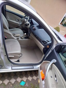 Renault Fluence 1.5 dci 78 kw - 14