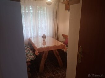 KOMPLETNE ZARIADENÁ CHATKA V NÁDHERNOM VIDIECKOM ŠTÝLE - 14