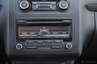 Volkswagen Touran 1.60 TDI , 1. majiteľ, Sr. voz, automat, 7 - 14