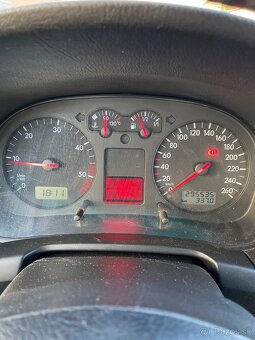 Predám Volkswagen Golf Mk4 1.9 TDI - 14