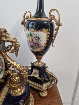 Porcelánové hodiny a vázy - 14