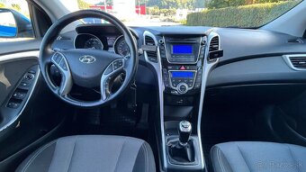 Hyundai i30 1.6 CRDi M6 2.majiteľ, nove v SR - 14