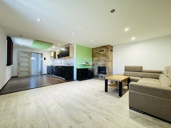 Na predaj priestranný 4i RD v obci Gajary. - 14