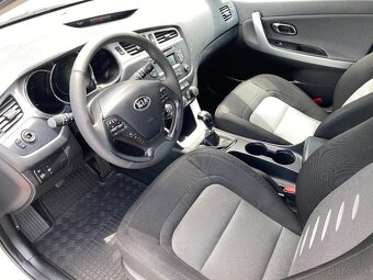 KIA Ceed, 1.6 i, Combi, silver, 99 kW, - 14