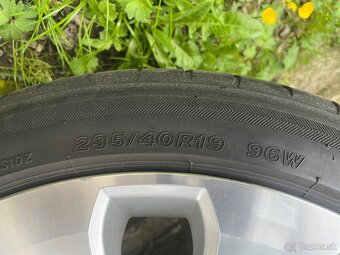 Opel Insignia OEM kolesá R19 8,5J ET45 - 14