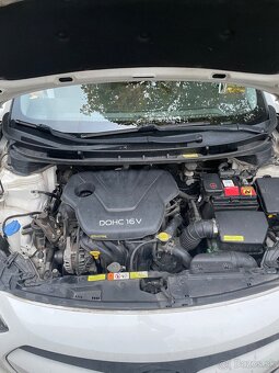 Hyundai I30 hatchback 1.6 88kw - 14