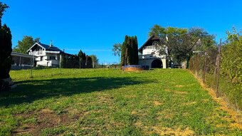 Na predaj viničný dom s pozemkom a krásnym výhľadom na mesto - 14