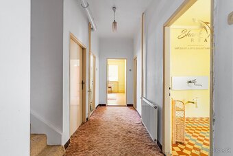 TOP PONUKA, TOP CENA Veľkometrážny rodinný dom blízko centr - 14