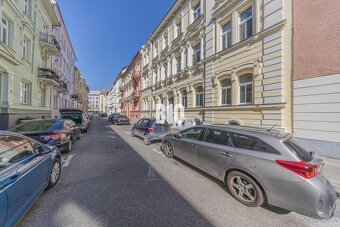 4i (93,5m2) byt v histrorickom centre Bratislavy - Tallerova - 14