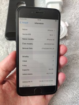 Apple iphone SE 2020 64GB Black - 14