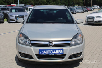 Opel Astra Caravan 1,9CDTi 88 kW - 14