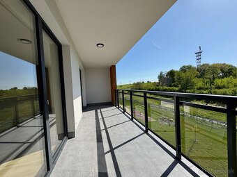 2 izbový byt PANORAMA, veľká terasa, parking, Košice - 14