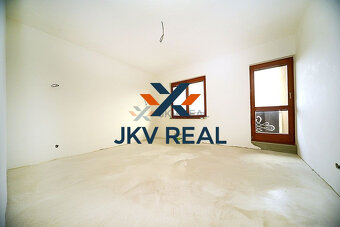 4 izbový rodinný dom s garážou v tichej lokalite - 14