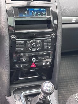 Peugeot 407 SW - malo KM - super výbava - 14