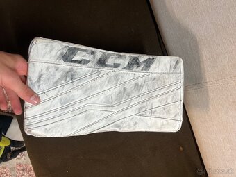 Brankárska výstroj - 14