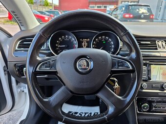 ŠKODA SUPERB COMBI L&K 2.0 CRTDI 140KW DSG 4X4 - 14