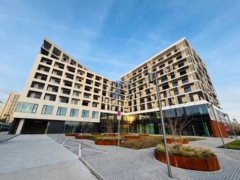 Na PREDAJ | 3izb. veľkometrážny ateliér | Prístavná ulica - 14