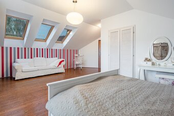 Na predaj | 6 izbový rodinný dom 241 m² - Chorvátsky Grob - 14