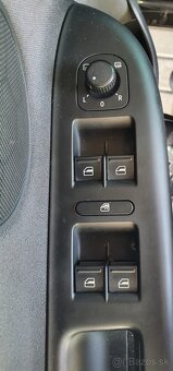 Predam Volkswagen Golf 6 Plus 2.0 TDI Highline Full Vybava - 14