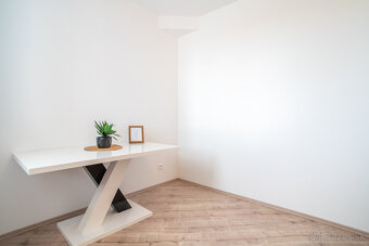 Na prenájom slnečný 3-izbový byt v Malackách - 14