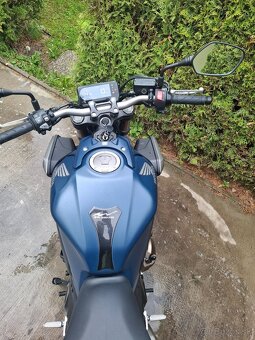 Honda CB650R - 14