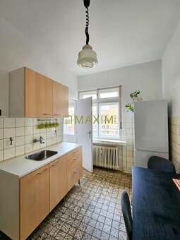 Ponúkame na predaj 2- izbový byt na  Jakubovom námesti - 14