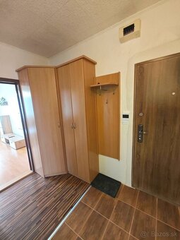 2izb.byt s balkónom a pekným výhľadom Dargovských hrdinov - 14