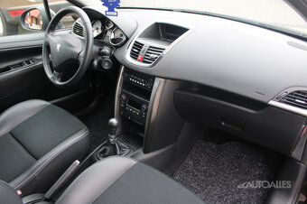 Peugeot 207 1,4 i 70 kW - 14