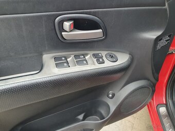 Kia Carens 2.0 Crdi 100 KW, At - 14
