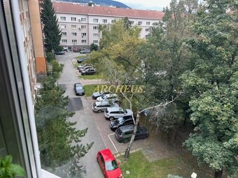 2 IZBOVÝ BYT TEHLA ,  59 m2 - ČSL. ARMÁDY - KE - STARÉ MESTO - 14