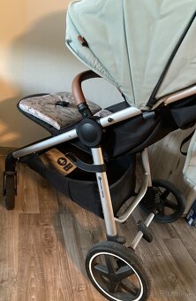 Sportovy kočik Petite&Mars iron green - 14