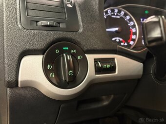 Škoda Octavia Combi 2.0 TDI CR DPF Elegance DSG - 14