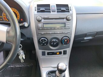 Toyota Corolla - 14