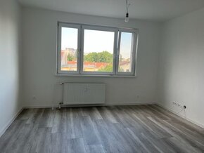 Predaj 2 izbový byt + loggia, Hraničná, Bratislava - Ružinov - 14