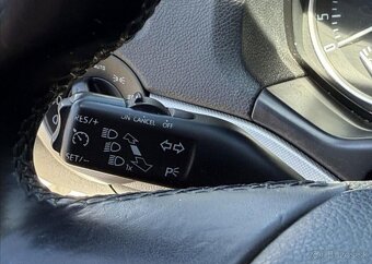 Škoda Octavia 1,6 TDI ELEGANCE,TAŽNÉ,+KOLA nafta manuál - 14