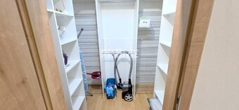 EXKLUZÍVNY 4i byt, PARKING, BALKÓN, LOGGIA, KLÍMA, ulica Mar - 14