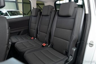 Volkswagen Touran 2.0TDI 110kW, automat, 2021, DPH - 14