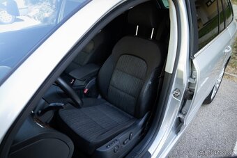 Škoda Superb Combi 2.0 TDI CR Elegance - 14