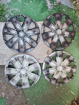 Originálne puklice VW - R16 - 14