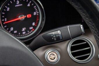 Mercedes Benz E220d - 14