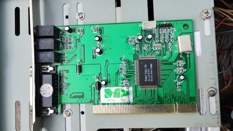 Predám stolný počítač Intel Pentium - 14
