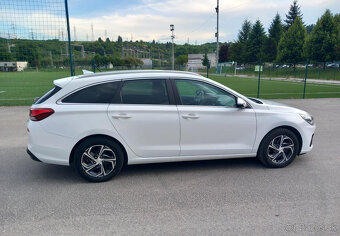 Hyundai i30 CW 1.6Crdi Style r.v.2021 Kúp na Slovensku - 14