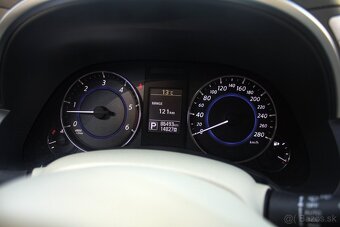 Infiniti QX70 3.0D Premium 175kw AT7 TOP stav - 14