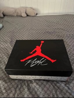 Jordan 4 - 14