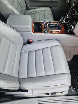 Volkswagen Touareg 3.6 V6 Tiptronic - 14