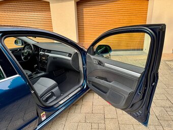 Škoda Superb 2.0TDI 4x4 125kw+Xenon+Rok 2012 Top Stav - 14