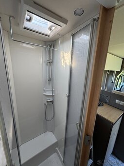 Prenájom autokaravanu exkluzívny LMC Tourer Lift H 730 G - 14