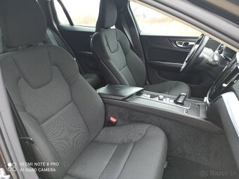 Volvo V60 2.0 benzin, automat, rok 2020 - 14
