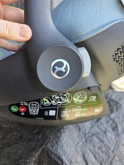 Cybex Cloud G i-Size Plus Stromy Blue - 14
